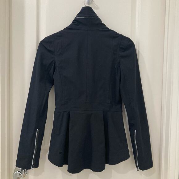 RARE Lululemon Black Urbanite Moto Asymmetrical Blazer Jacket Size 4 - Picture 12 of 15